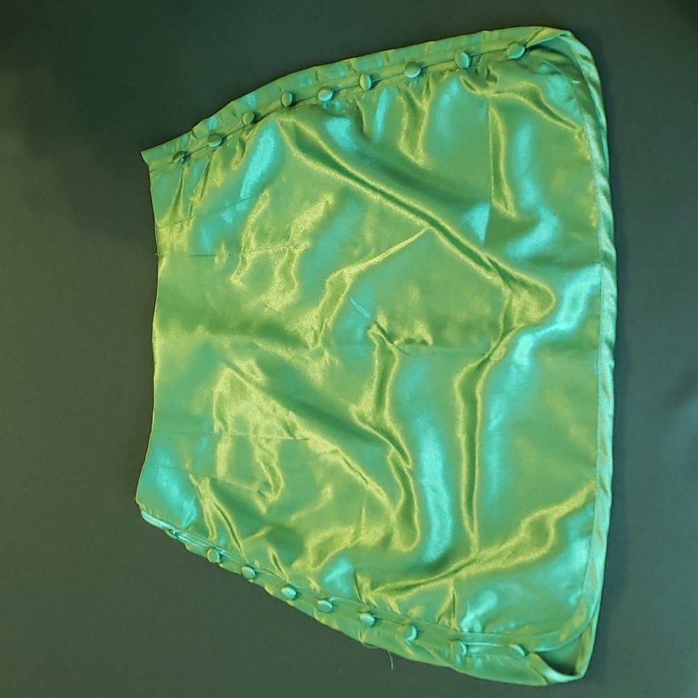 Button side high waist skirt